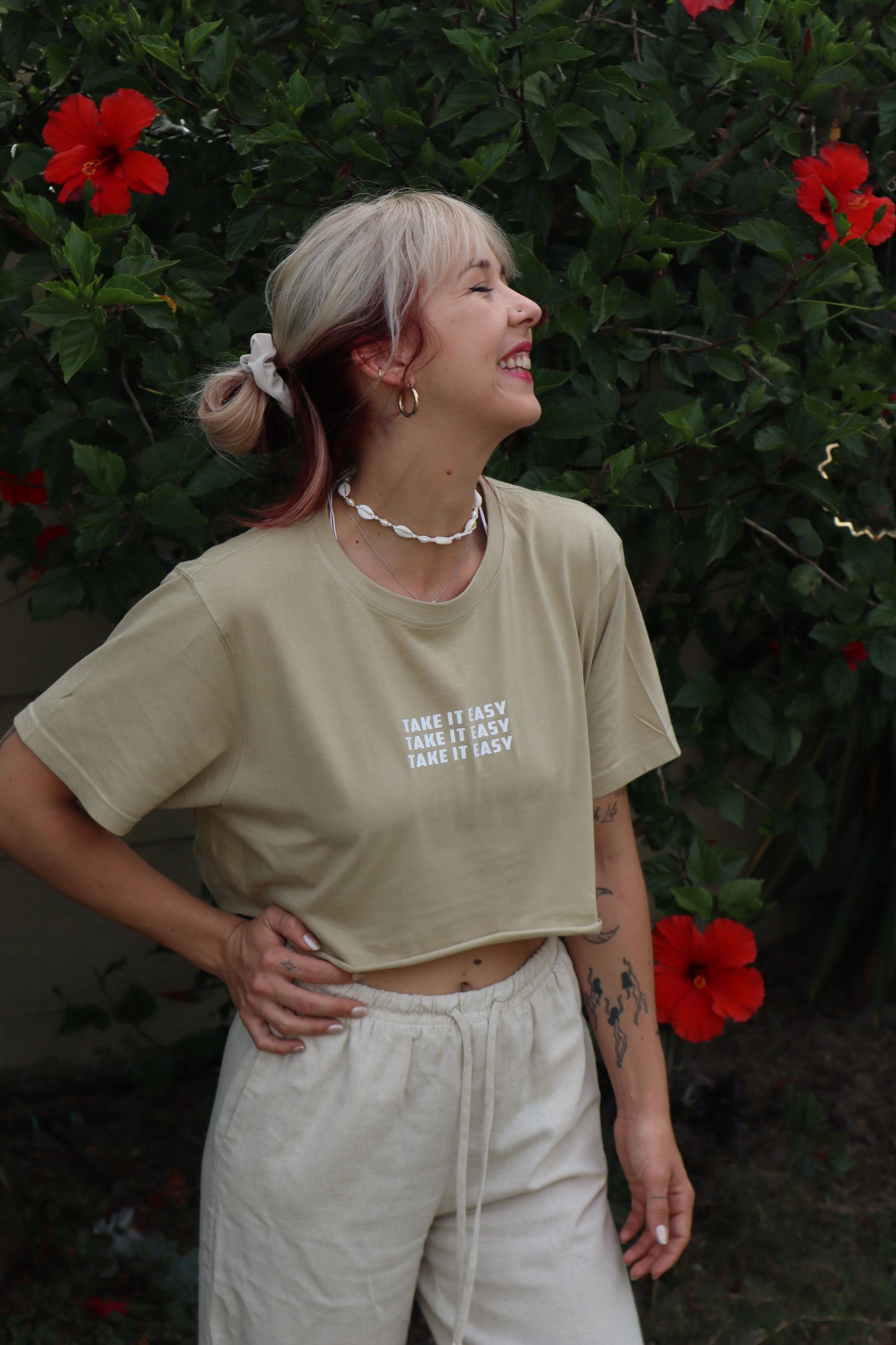 'TAKE IT EASY' Cropped Beige Tee
